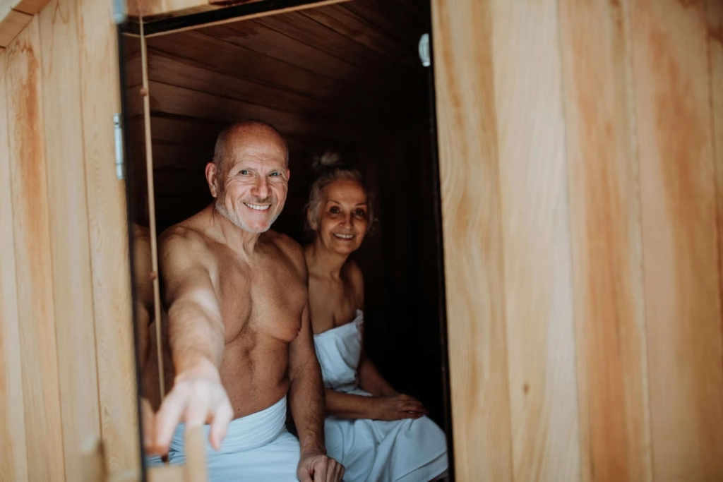 Sundhedsfordele - vinterbadning og sauna restitution i haven. | SPA Kompagniet